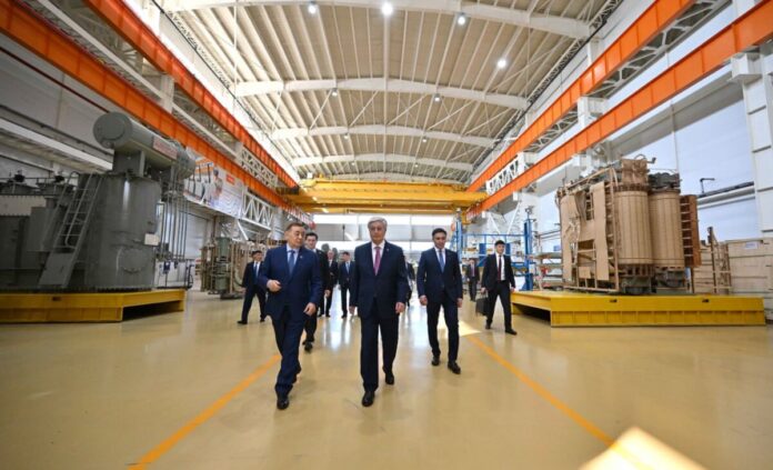 Президент посетил индустриальную зону «Тассай»